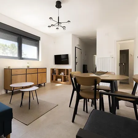 House Nova Гостевой дом 3*