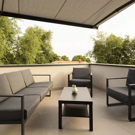 House Nova 3* Лижнян