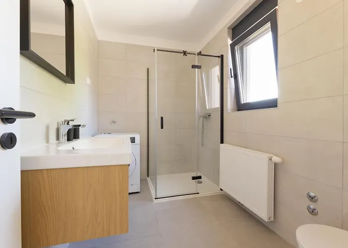 House Nova Gostinjska kuća 3*