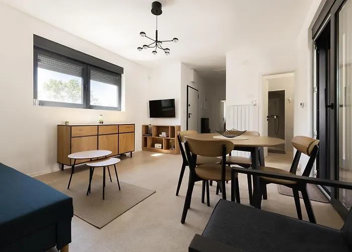 House Nova Gostinjska kuća 3*