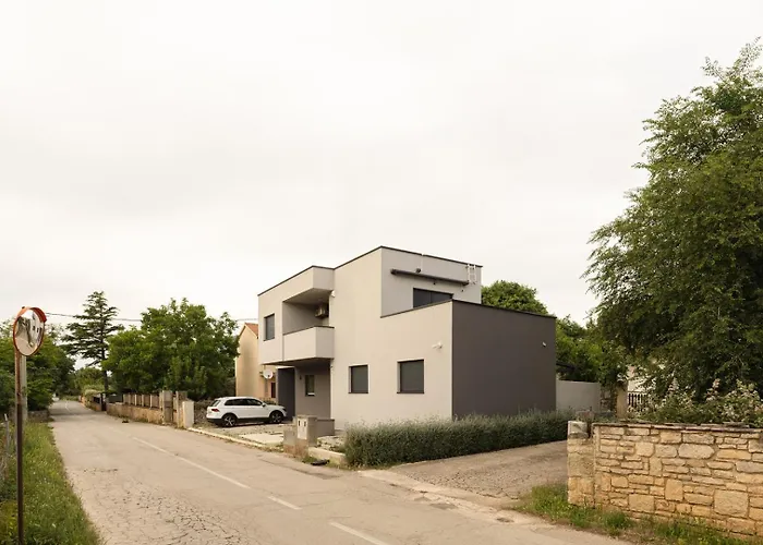 House Nova Vendégház 3*
