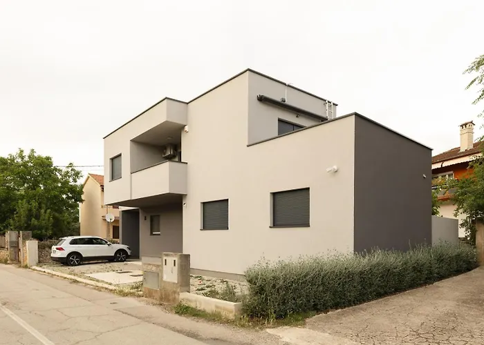 House Nova