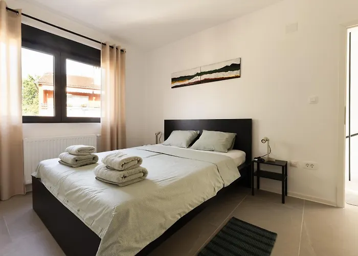 Gostinjska kuća House Nova 3*