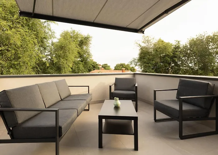 House Nova 3* Liznjan