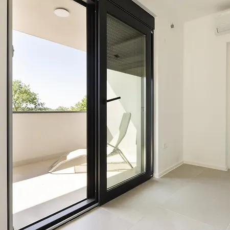 House Nova *